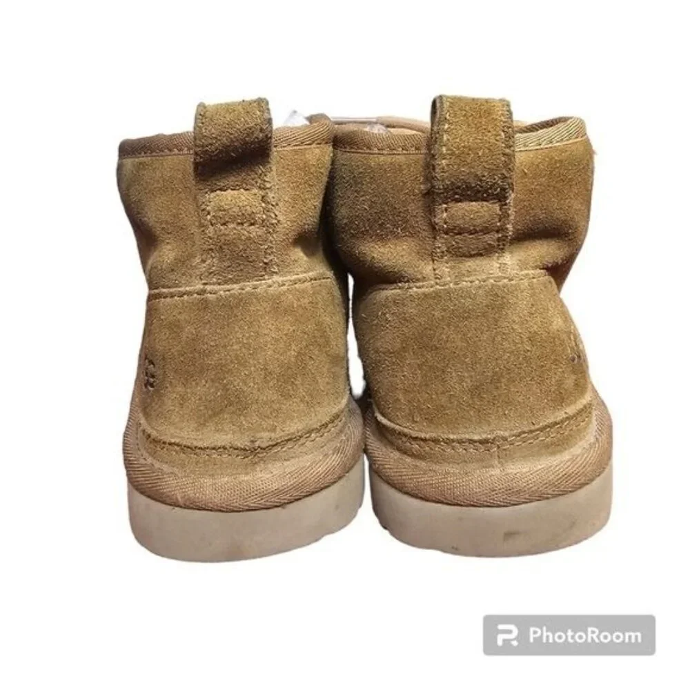 Ugg Chestnut Neumel II Suede Chukka Boots Kids 3 Lace-Up‎ Sheepskin Lined 101732